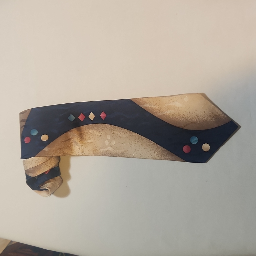 Tan and Blue Oscar de la Renta tie